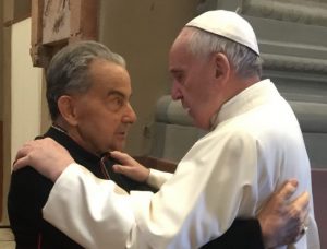 Papst Franziskus und Kardinal Caffarra Anfang April in Carpi.