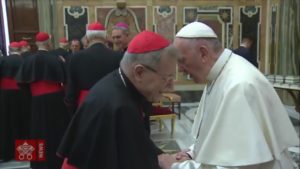 Ein vertrauliches Wort: Papst Franziskus mit Kardinal Walter Kasper