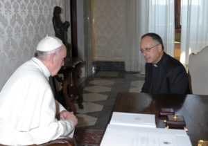 Papst Franziskus mit P. Antonio Spadaro SJ