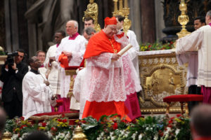 Kardinal Calcagno bei der Kardinalserhebung