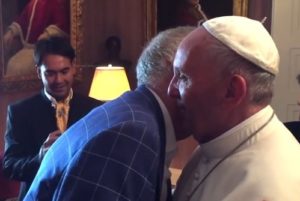 Papst trifft ehemaligen Schüler mit Homo-Partner (2015)