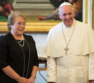 Bachelet mit Papst Franziskus