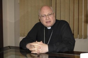Bischof Livieres harte Antwort auf Rom