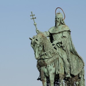 Der Heilige Stefan von Ungarn: Ungarn beruft sich auf christliche Wurzeln und die eigene Souveränität. Das Schweigen der Massenmedien zum "Attentat" auf Ministerpräsident Viktor Orban und den Rauswurf des Weltwährungsfonds