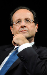 Francois Hollande weigert sich vor Gemälde mit christlichem Motiv zu sprechen