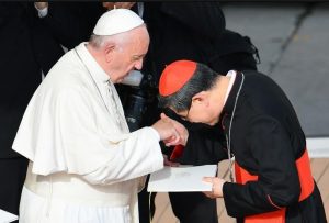 Vergangener Sonntag: Papst und Kardinal Tagle