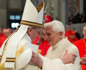 Franziskus und Benedikt XVI.