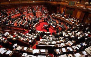 Italienisches Parlament: Die Einführung der "Homo-Ehe" wird mit der Vertrauensfrage verknüpft