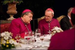 Kardinal Raymond Burke und Bischof Athanasius Schneider