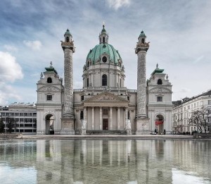 Karlskirche in Wien: Anarcho-Linksextremisten verursachen "enormen Sachschaden"