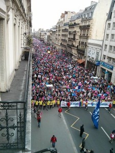 Marsch Manif pour tous Paris Mai 2013: mehr als eine Million Teilnehmer