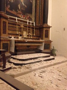 Norcia: beschädigte Basilika