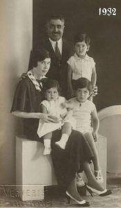 Henri Boulad auf dem Schoß seiner Mutter 1932
