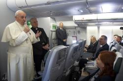 Papst Franziskus Pressekonferenz im Flugzeug