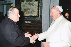 Papst Franziskus und Kommissar Volpi