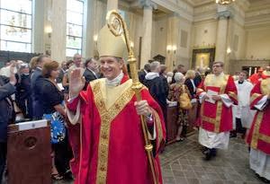 Bischof Thomas Paprocki von Springfield betet Exorzismus zur Sühne für die Legalisierungd der "Homo-Ehe". Katholischer Politiker hätten Papst Franziskus zur Rechtfertigung ihrer "skandalösen" Zustimmung für das "dämonische" Gesetz "mißbraucht"