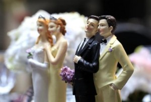 Verqueerte verkehrte Welt: Priiester geben mit "arroganter und sakrilegischer Dreistigkeit" zu, Geschiedene und Homosexuelle kirchlich "getraut" zu haben