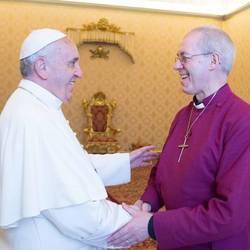 Welby zu Papst Franziskus: Bischöfinnen trennen uns nicht