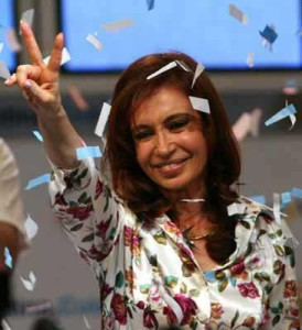 Staatspräsidentin Cristina Kirchner triumphierte 2010 - mit Schützenhilfe?
